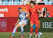 开云官网-女子足球运动员展现出色技术，引发关注的简单介绍