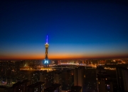 开云下载-欧文神奇爆发！活塞巅峰对决加时险胜太阳，点燃全场激情