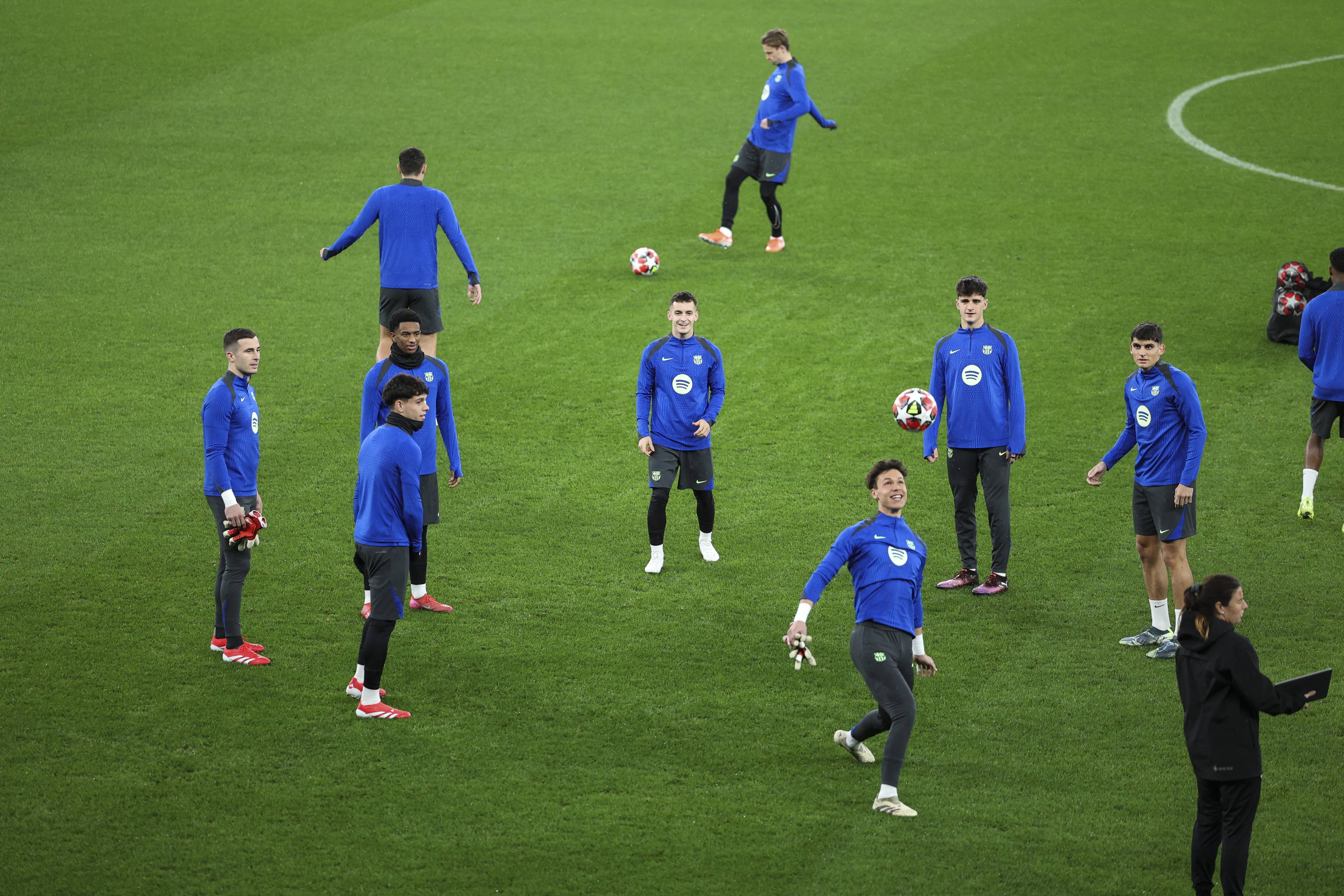 土耳其队备战欧预赛,备受期待 土耳其队备战欧预赛,备受期待