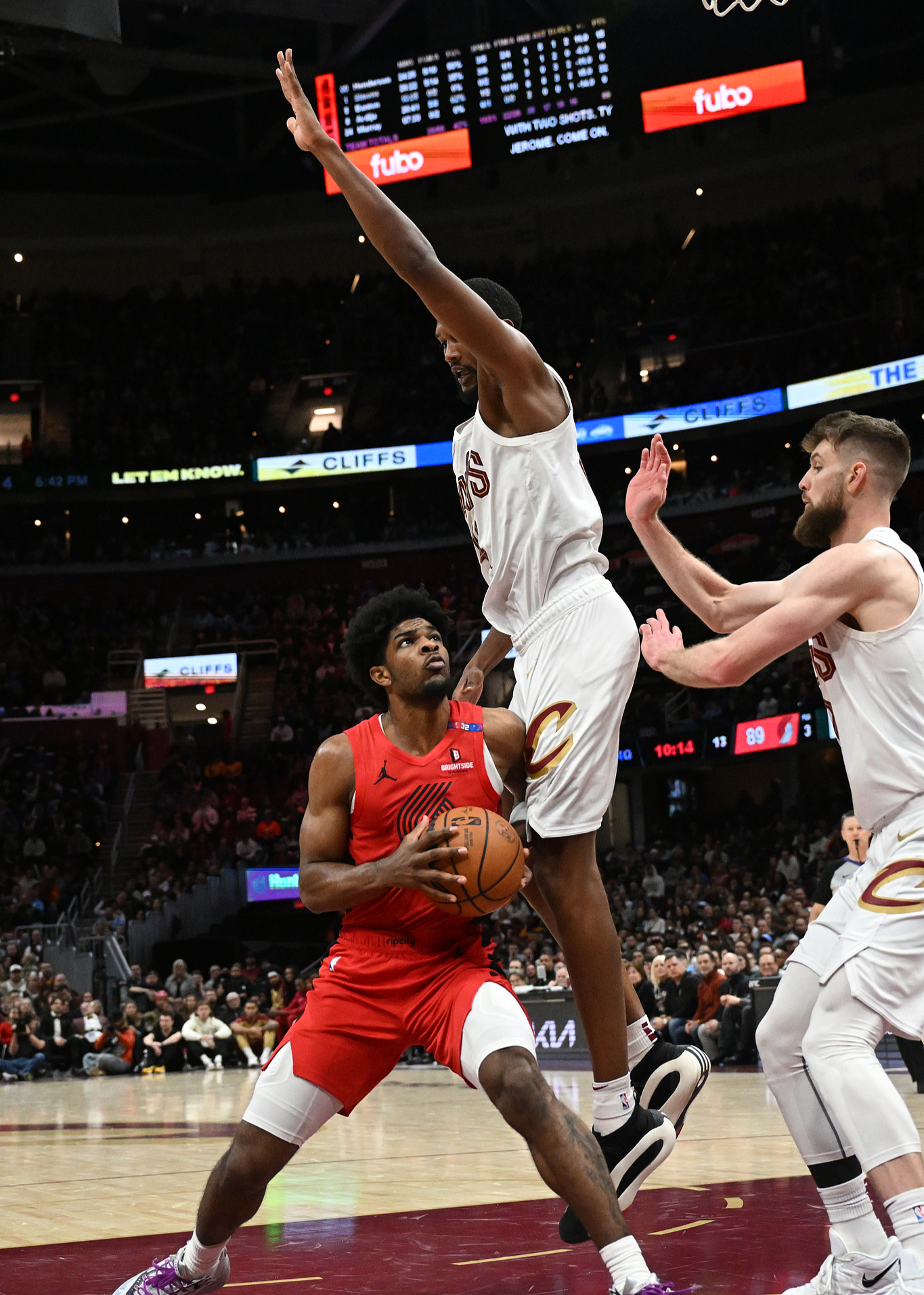 包含开拓者新锋轰下+力助球队取胜的词条 包含开拓者新锋轰下+力助球队取胜的词条