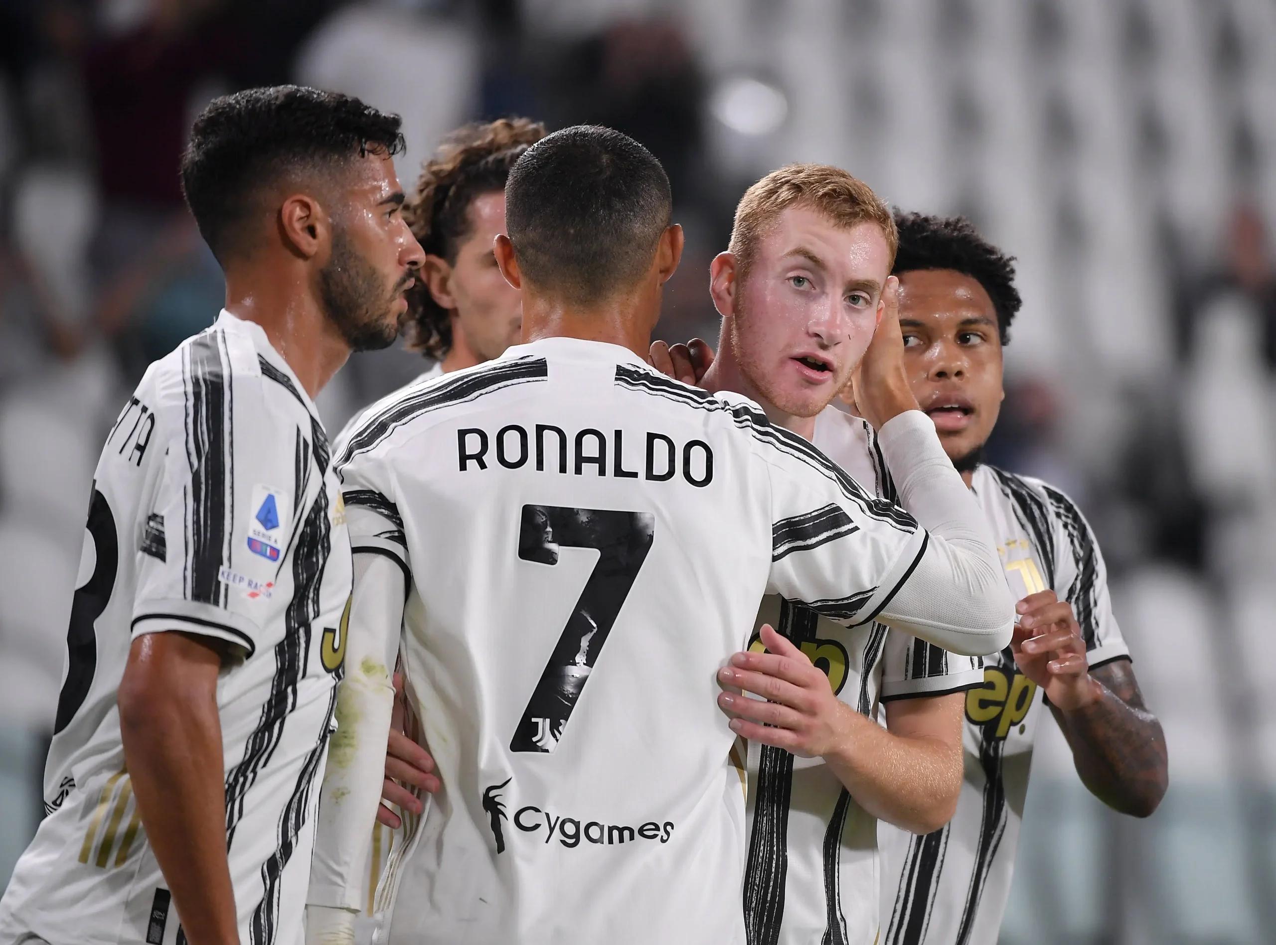 尤文图斯客场击败瓦伦西亚,取得胜利 尤文图斯客场击败瓦伦西亚,取得胜利