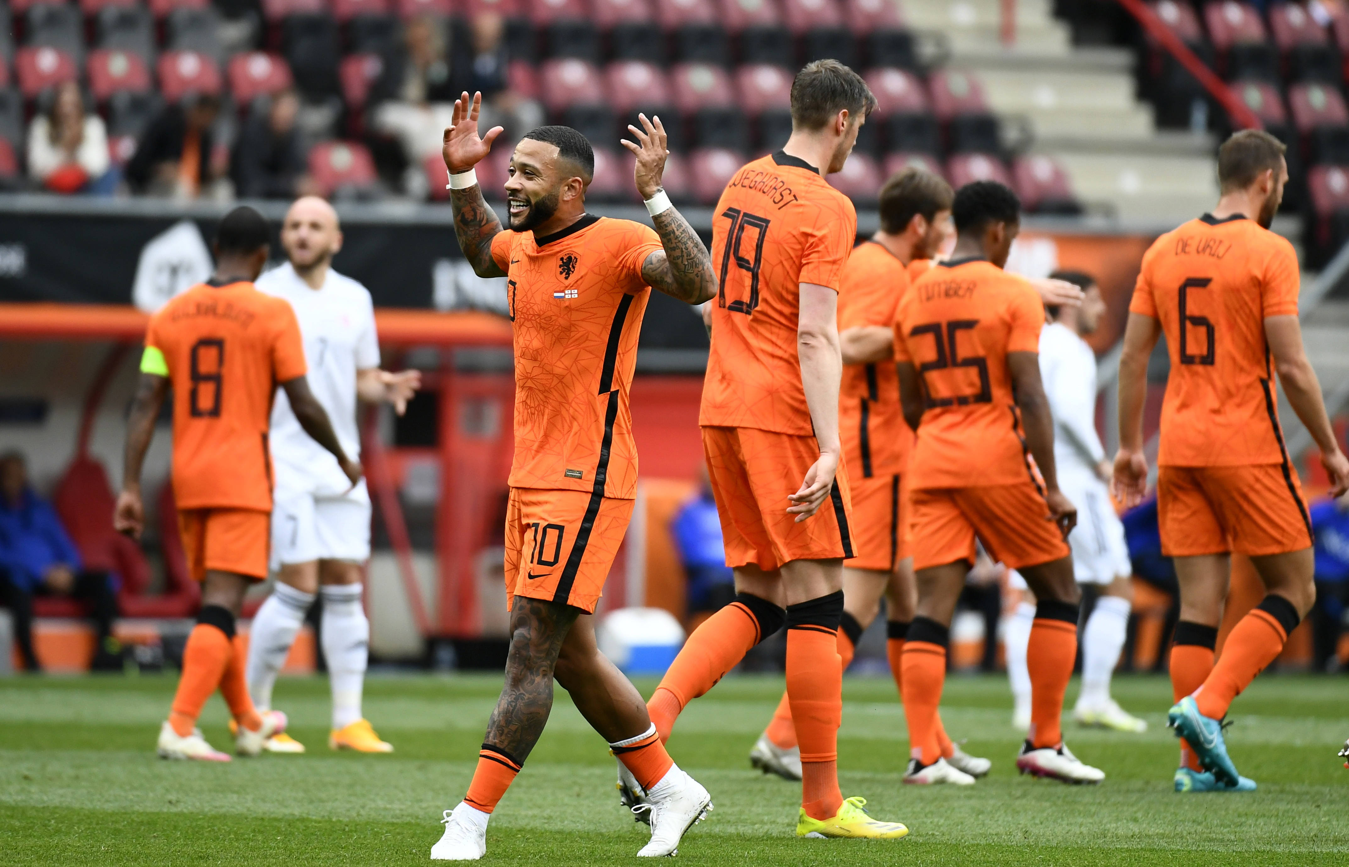 欧锦赛预选赛：瑞典迎战波兰