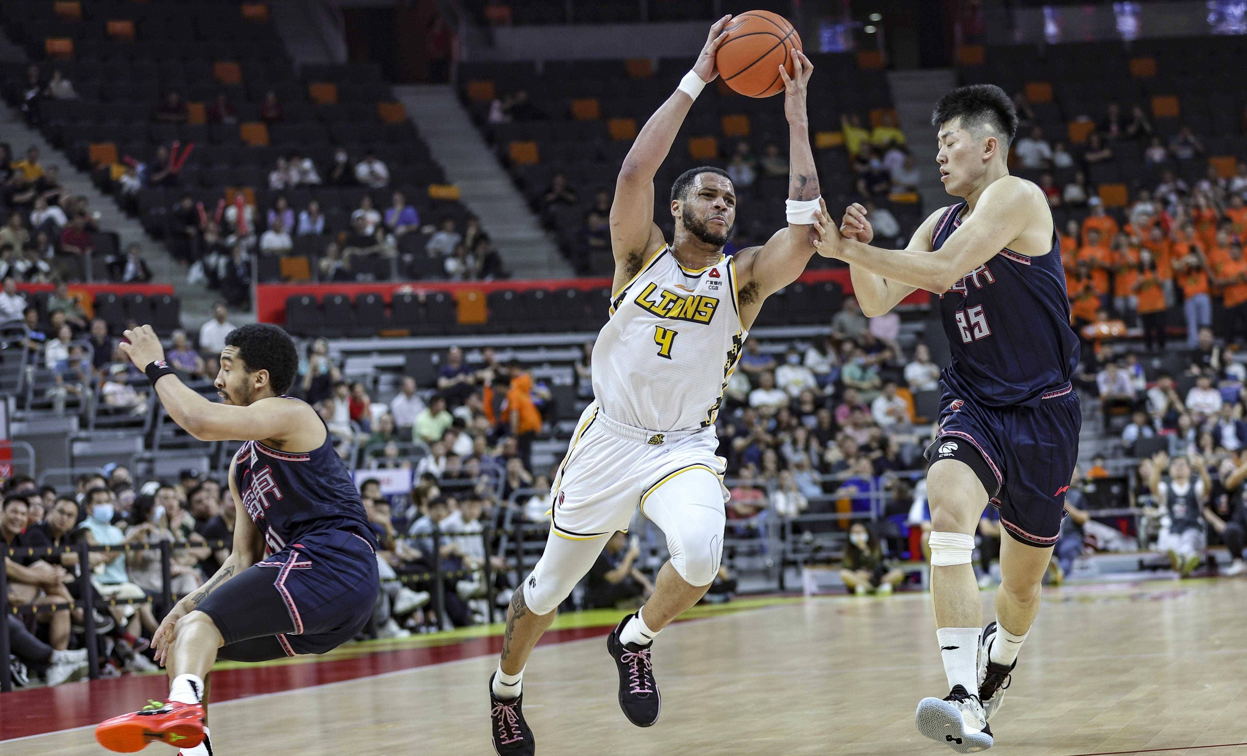 广东男篮势如破竹，凭实力晋级