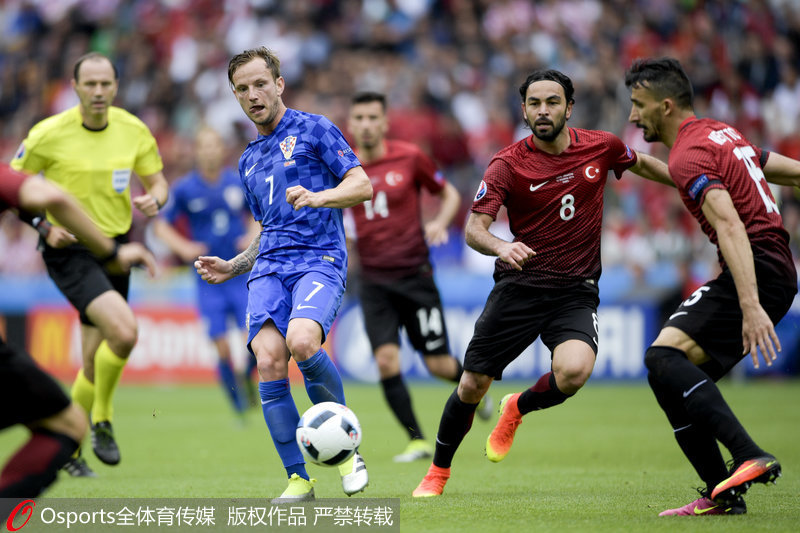 巴黎横扫土耳其，莫德里奇带队取胜