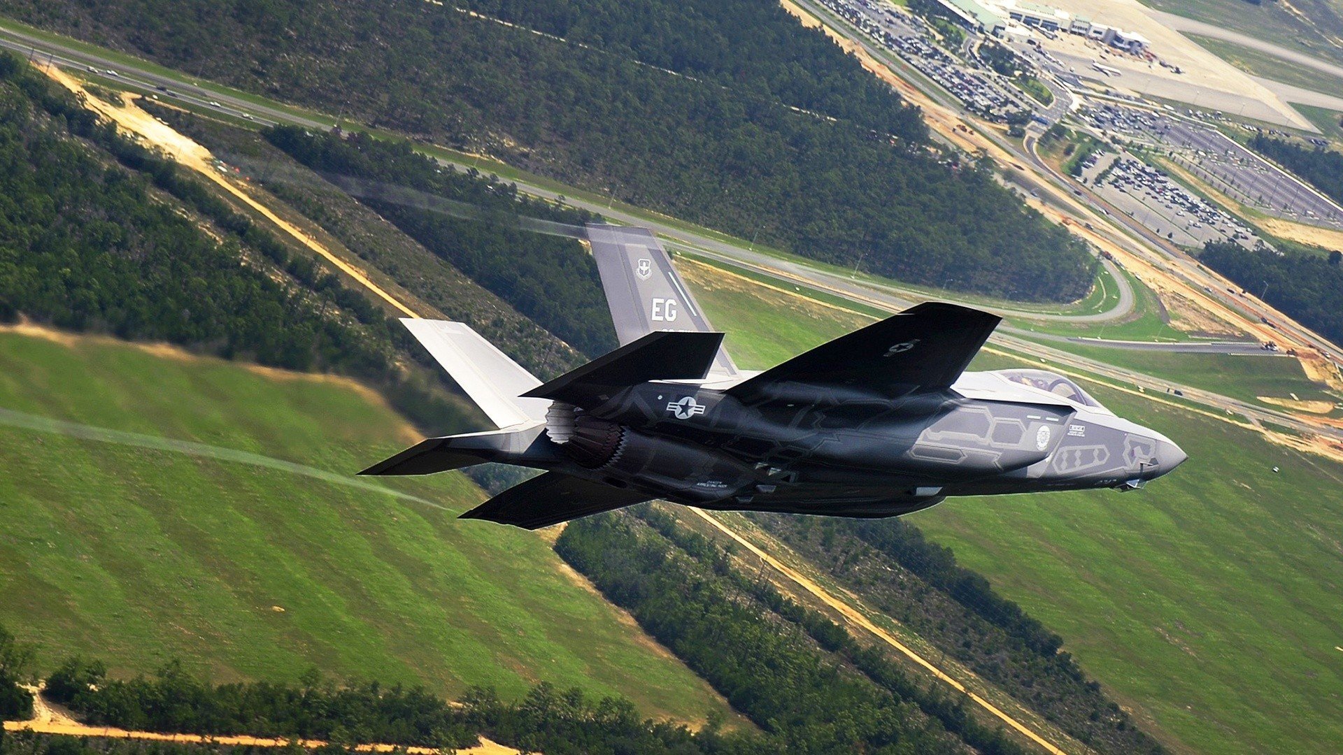 F1街道赛惊魂夜,迟到15分钟的冠军,京多安的逆袭时刻