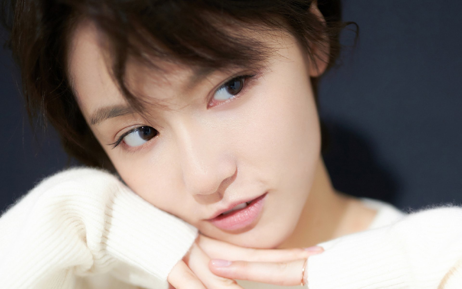 硬仗王者的双重奏鸣,厄德高破茧与巴拉圭铁蹄踏碎星月神话