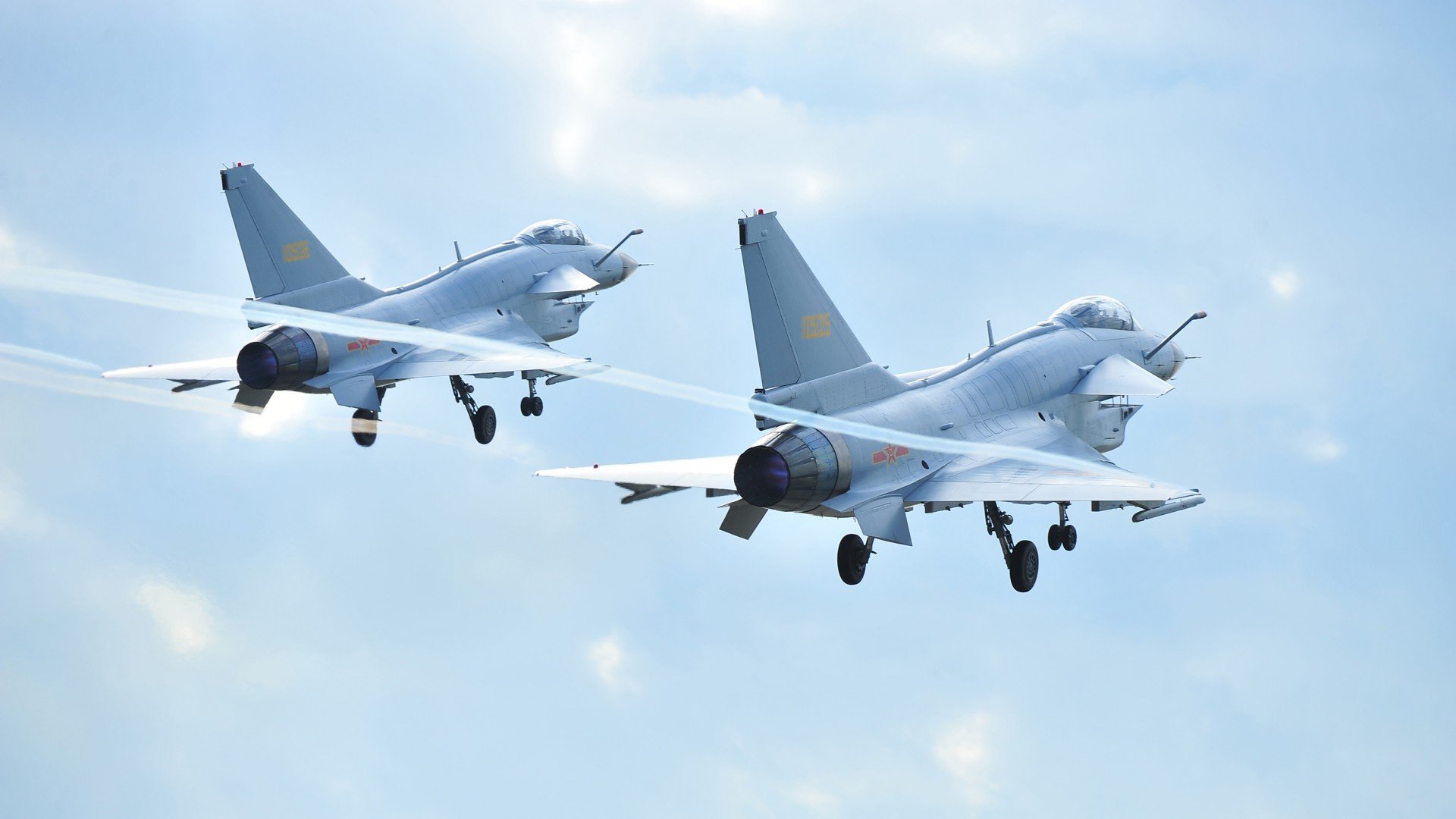 画笔、鼓点与太阳，马丁内利在美加墨之夜刻下的永恒签名