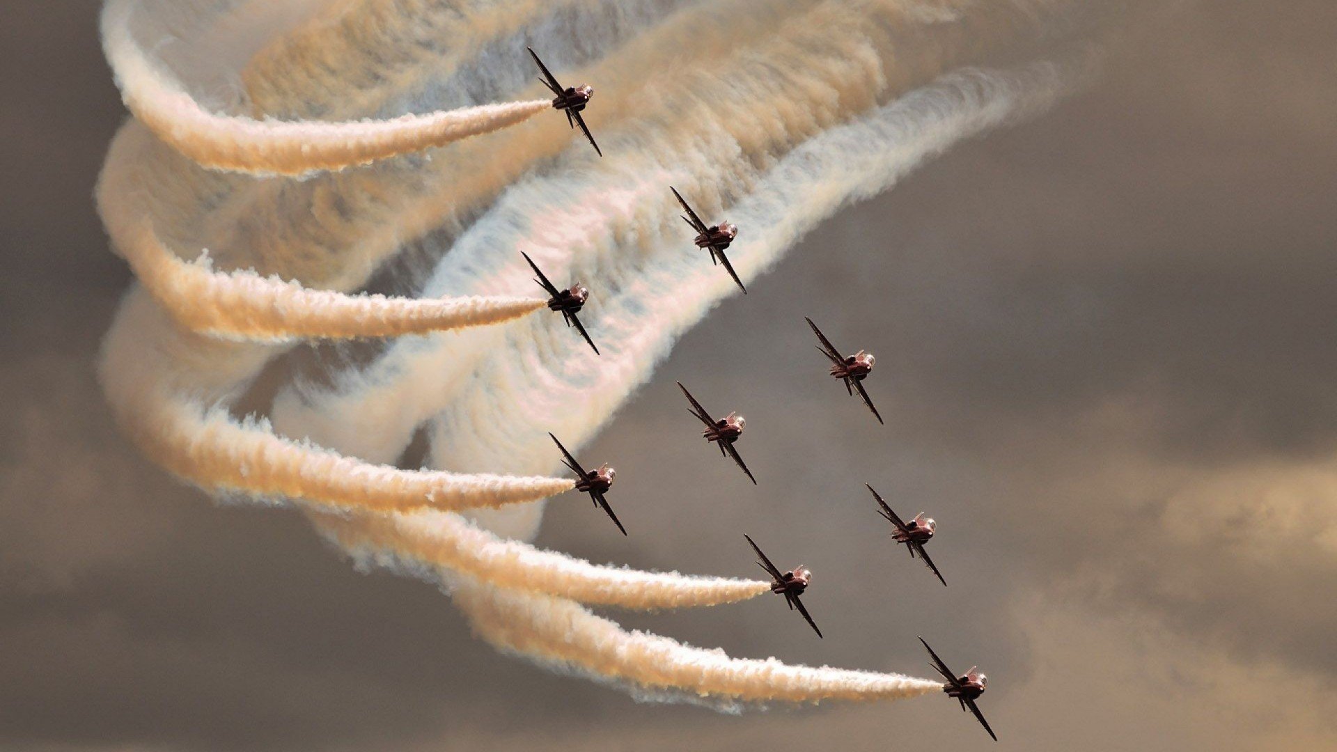 双线狂飙，当绿茵铁骑与速度之王同时完成唯一的掌控