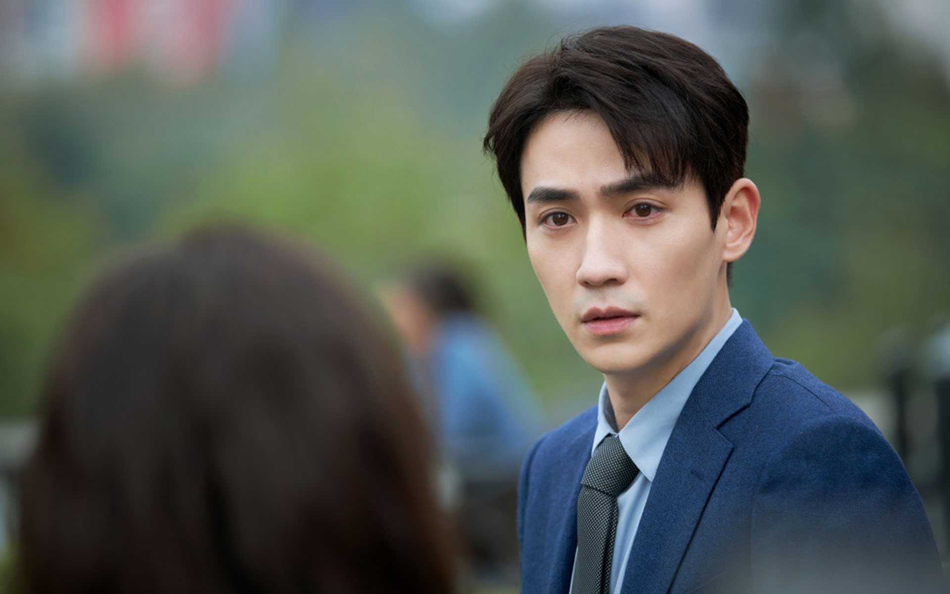 里昂险胜苏格兰，布鲁诺一传两射独挽狂澜